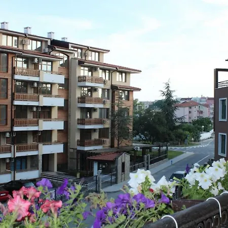 Elit Apartment *